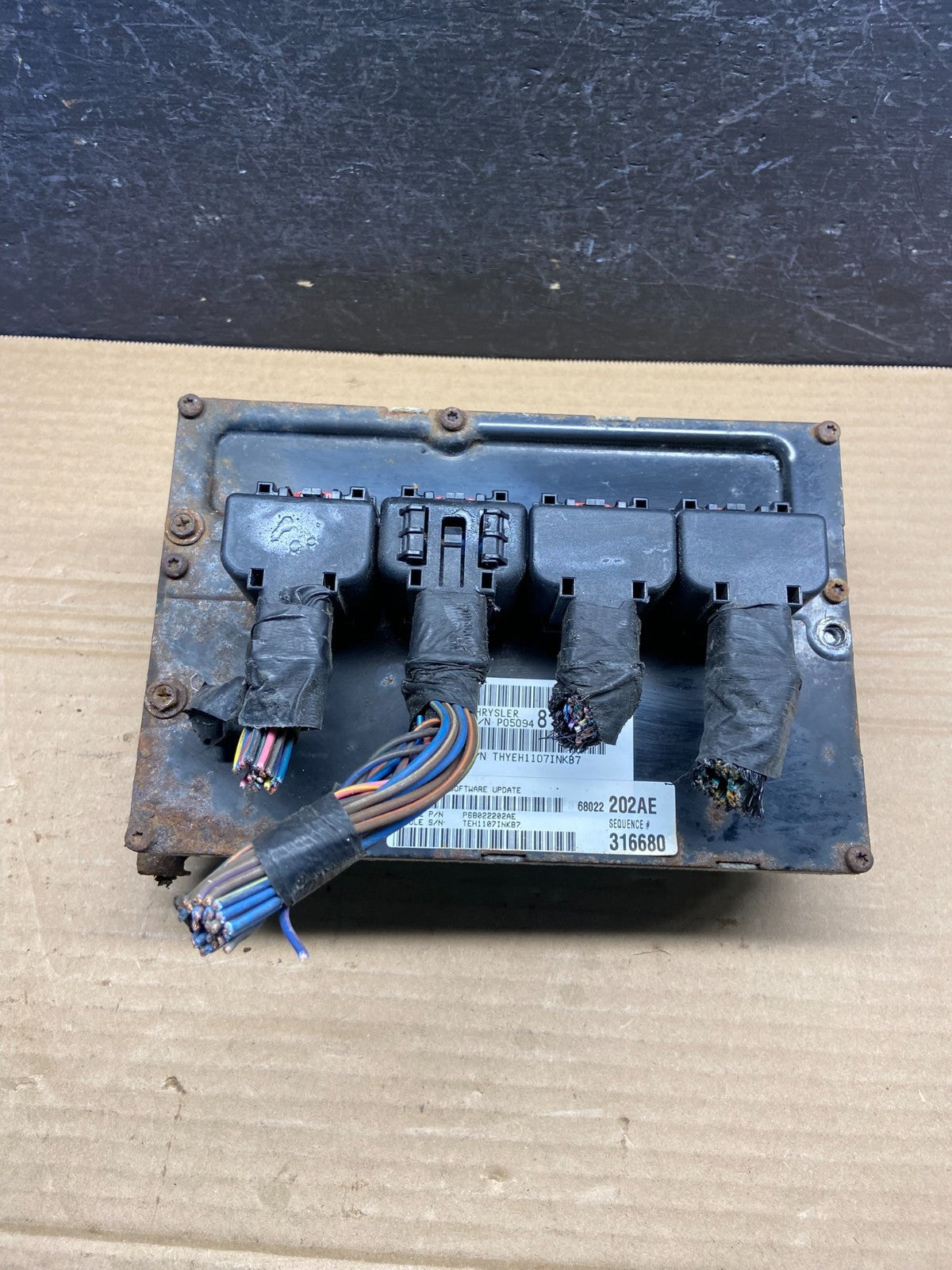 2007 Chrysler Pacifica 4.0L Engine Control ECM P68022202AE AE4735 DW0