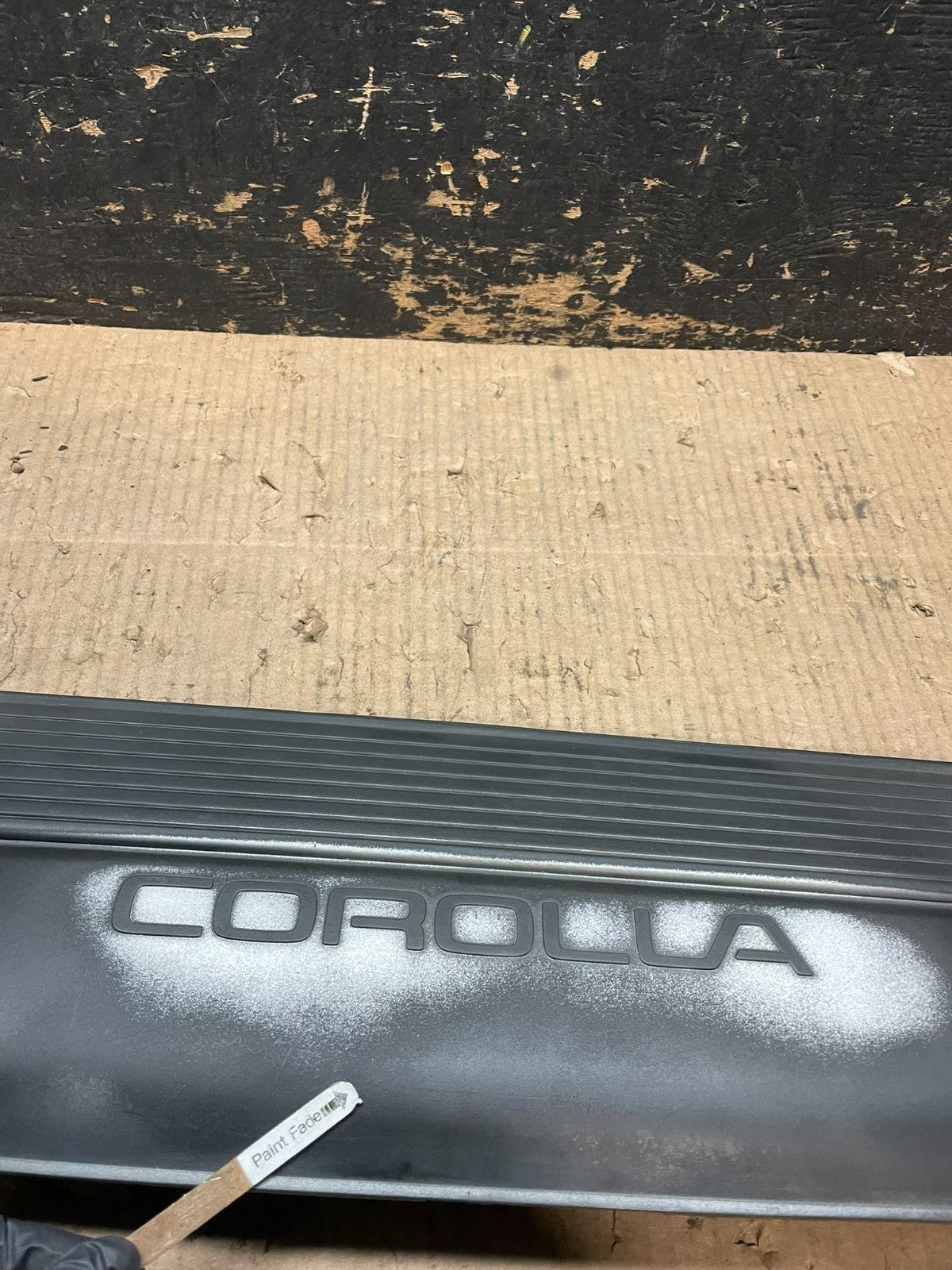 1993-1996 Toyota Corolla  Sedan Rear Center Garnish Panel 76801-12420 Y6513 DG3
