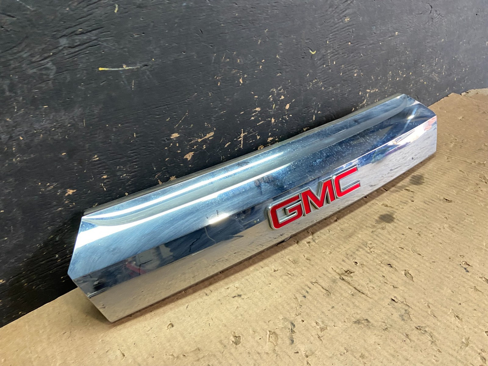 2010-2015 Gmc Terrain Lift Gate Handle Trim Back Up Camera Chrome Panel Z3270 DG1