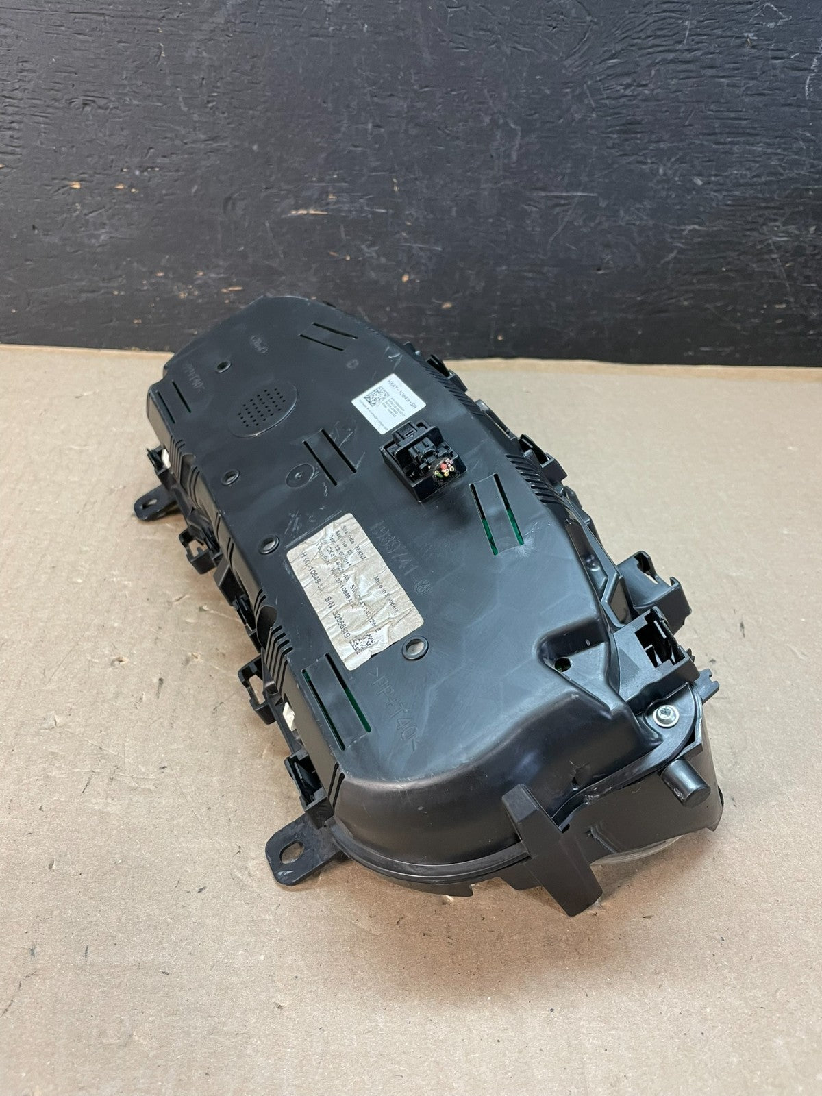 2016 to 2018 Ford Transit Connect Speedometer Cluster ae3312 DG7