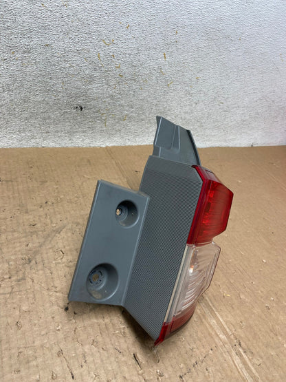 2011 to 2017 Nissan Quest Right Passenger RH Side Tail Light AI5494 LK2