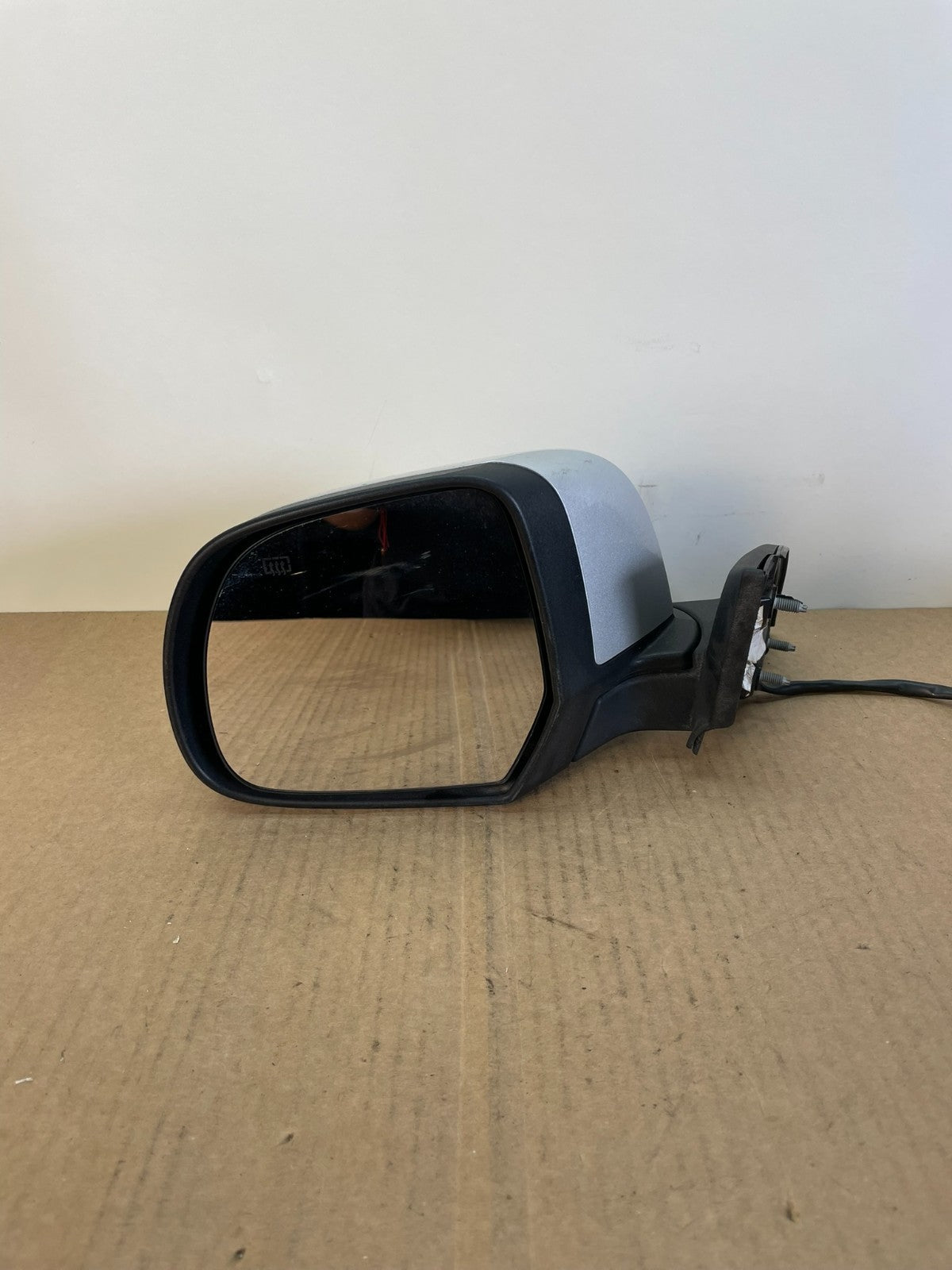 2011 to 2012 Nissan Leaf Heated Driver Left Side View Door Mirror AF54898