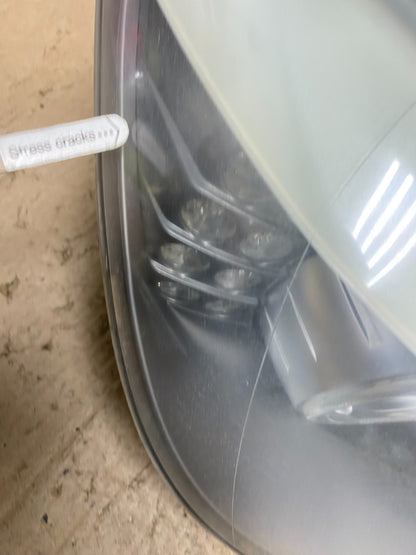 2009-2012 BMW 7-Series 740i 750i Right Passenger Xenon HID Headlight Q35675