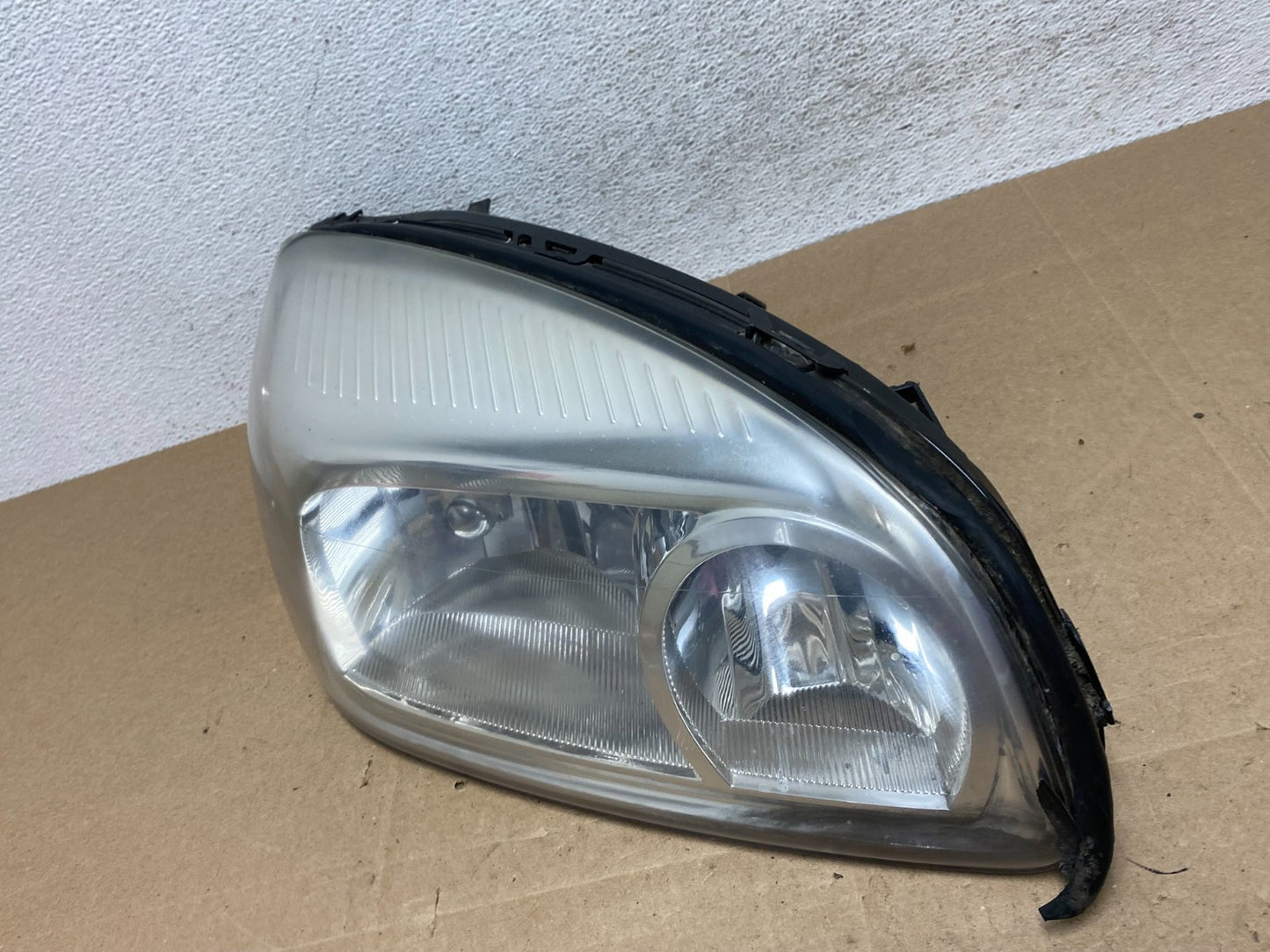2005 - 2009 Pontiac Montana / Uplander Right Passenger Headlight AE5015 DW1