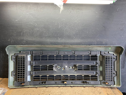 2008 to 2014 Ford Econoline E150 E250 Front Upper Chrome Grill Grille s5845 DG10