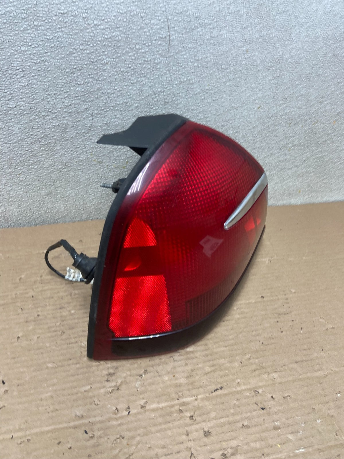 1998 - 2002 Mercury Grand Marquis Left Driver Lh Side Tail Light Oem AA9329 LK2