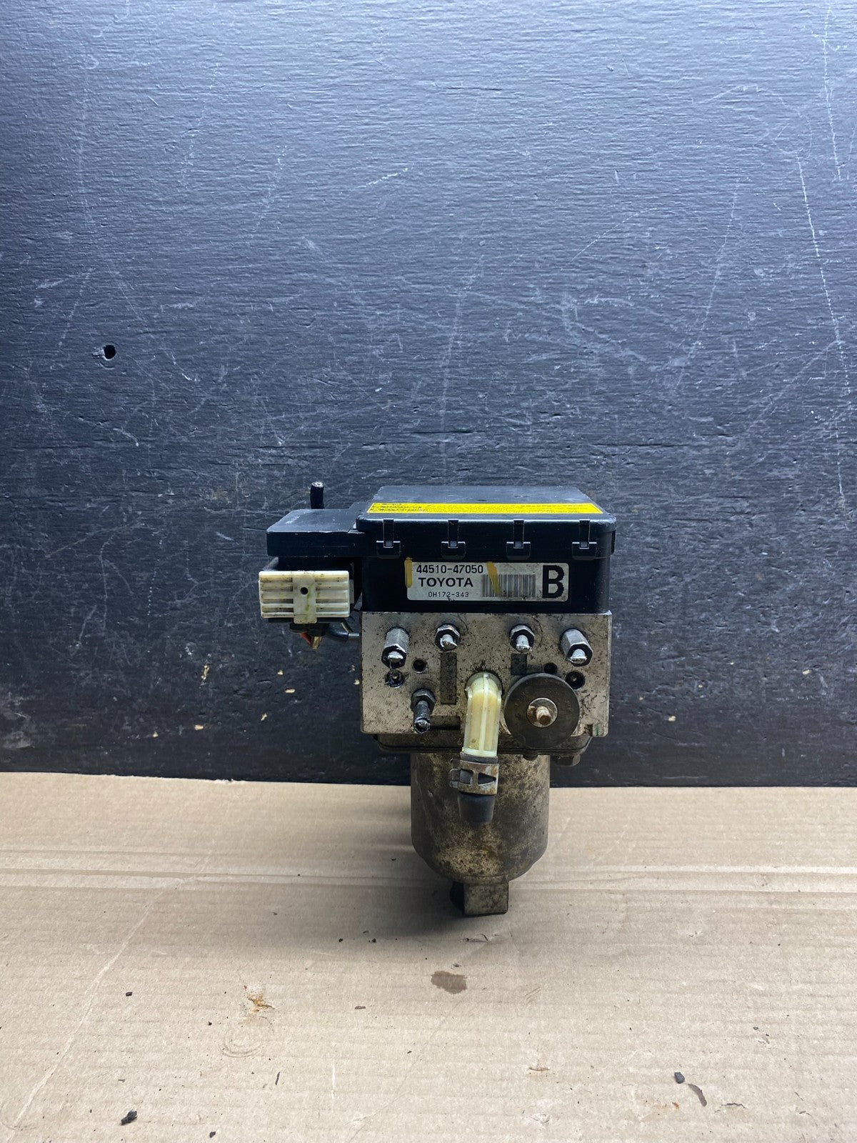 2004 - 2009 Toyota Prius ABS Brake Pump Anti Lock Module AH7597 DG1
