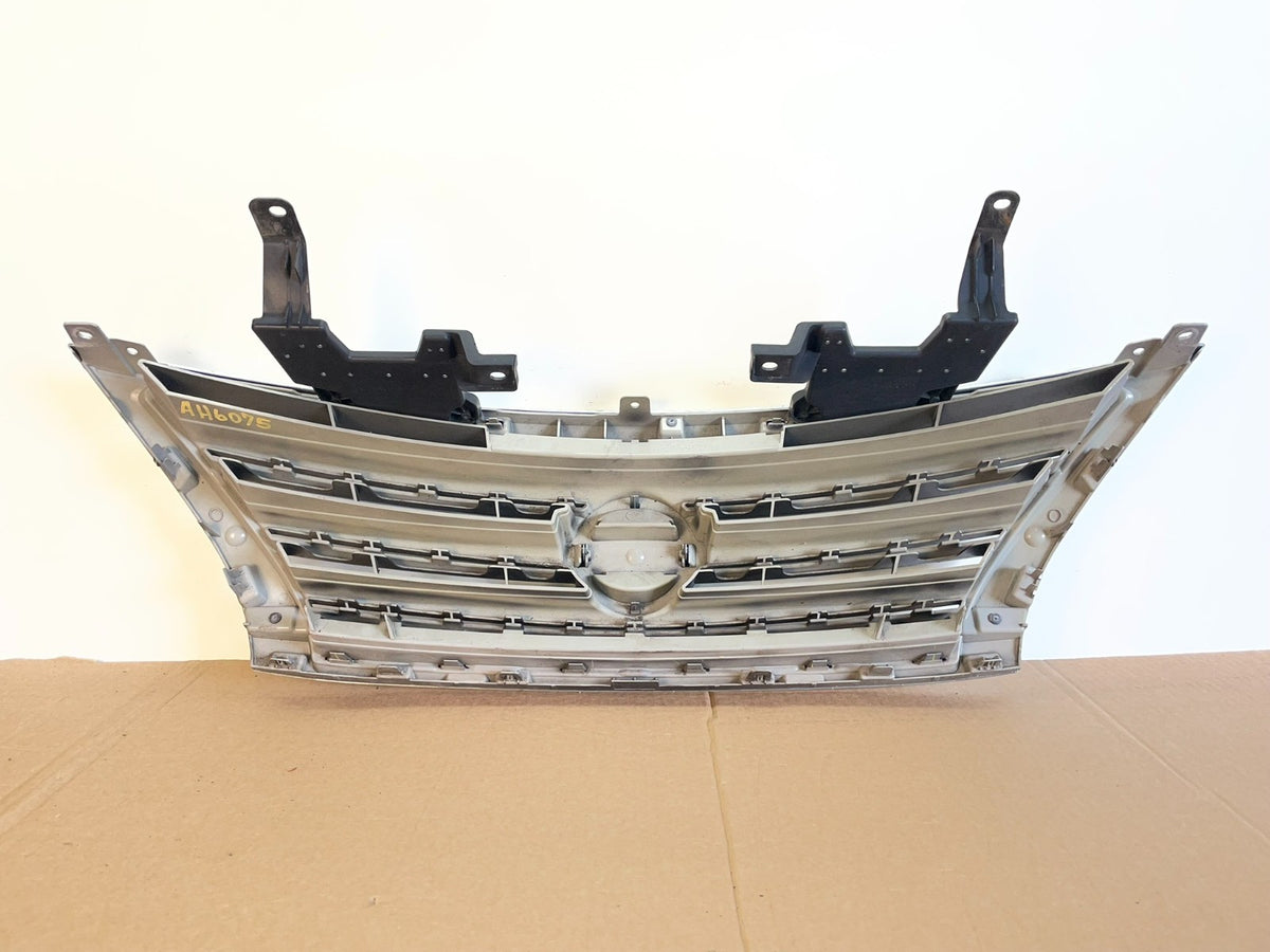 2013 to 2015 Nissan Sentra Front Upper Chrome Grill Grille AH6075 DG3