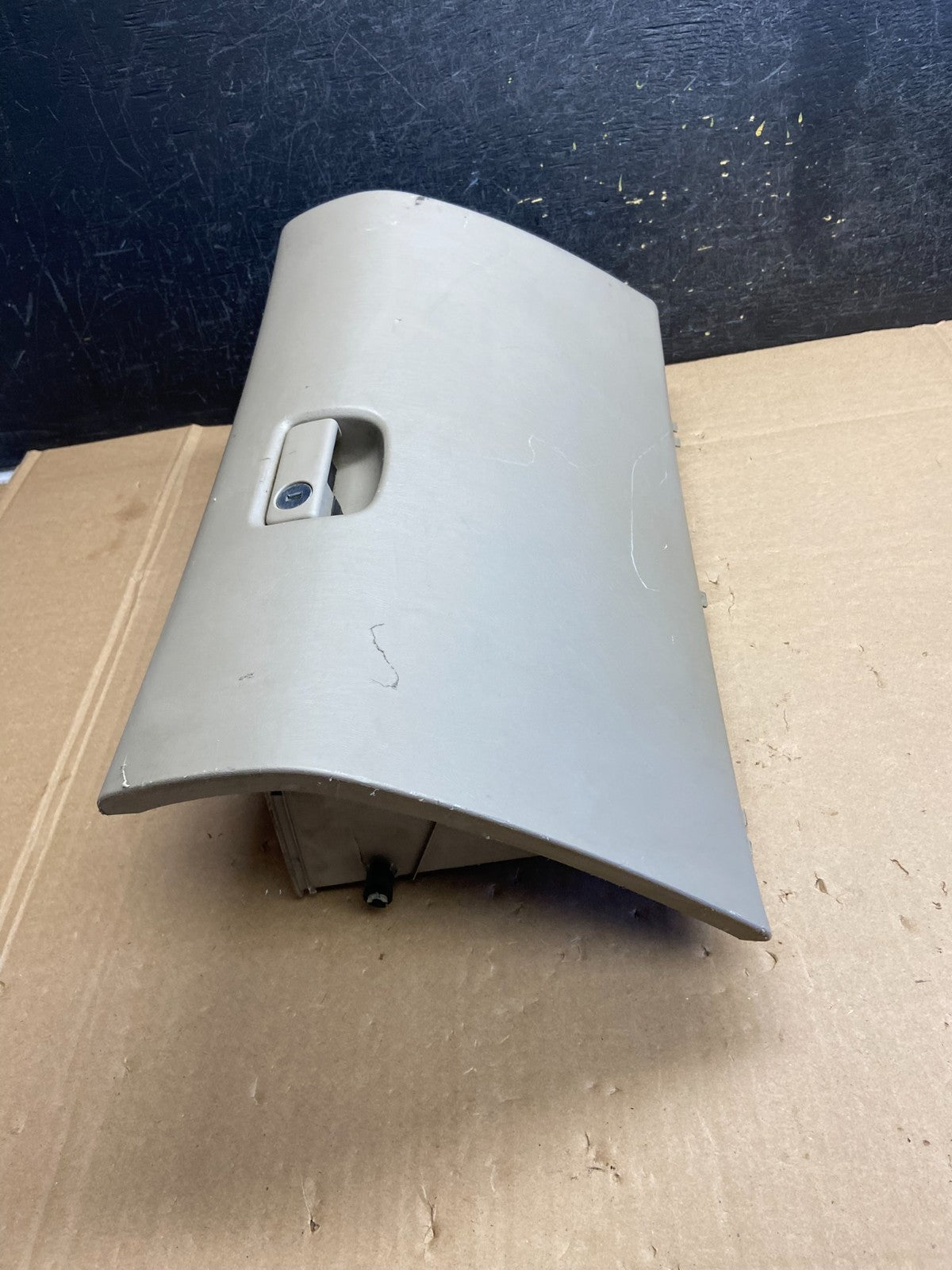 2004-2010 Toyota Sienna Front Right Passenger Storage Glove Box AI6291 DW1
