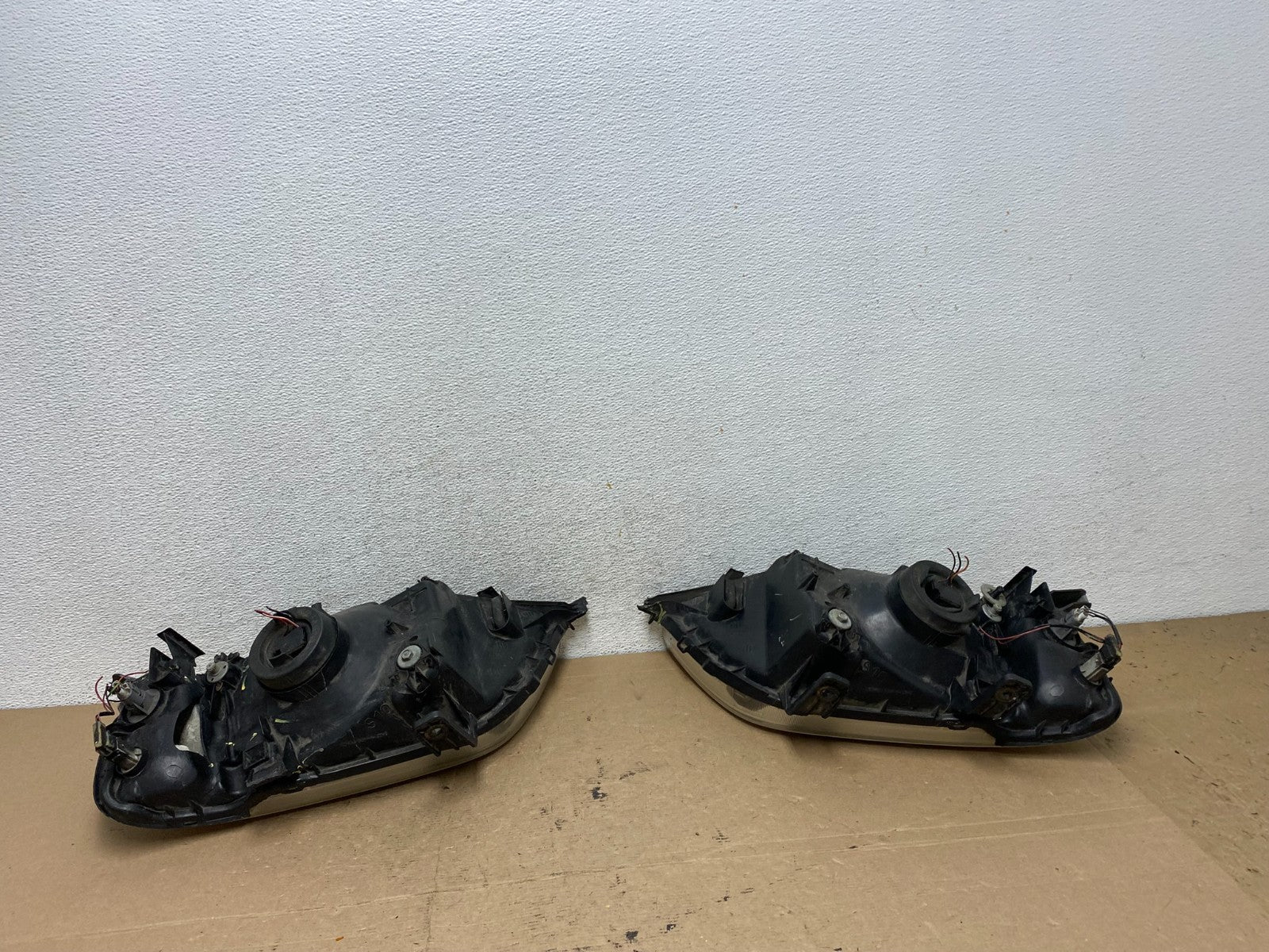 1997 to 2001 Honda CR-V Crv Left+Right Set Chrome Headlights Halogen AF4711 DW11