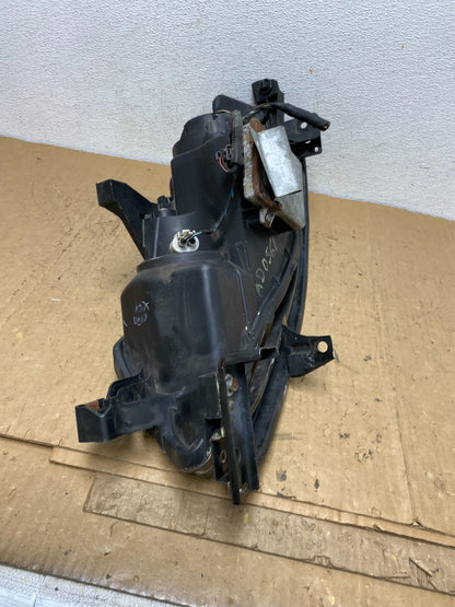 2004 2005 2006 Acura TL Headlight Right Passenger Side Xenon HID AD0561 DW8