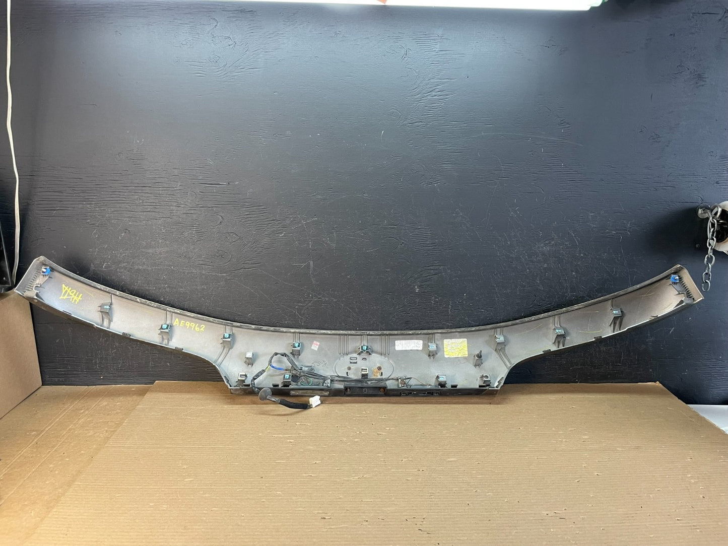 2014 to 2015 Kia Sorento Rear Trunk Lift gate Cover Panel AE9962 DG3