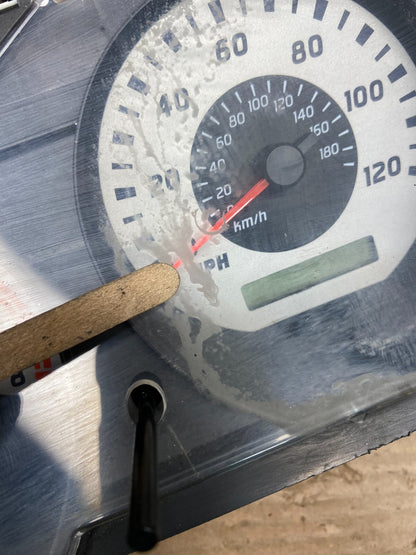 2003 2004 Nissan Xterra Frontier Speedometer Cluster Gauge J9532 DG1