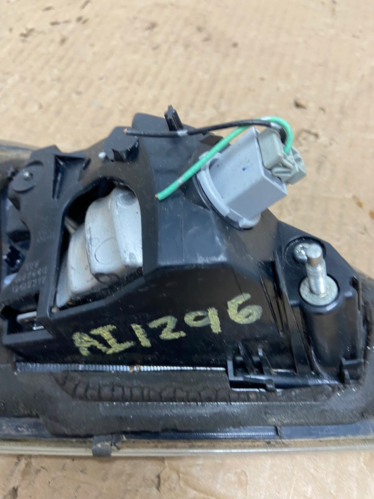 Sedan 2010-2013 Mazda 3 Right Passenger RH Side Inner Tail Light AI1296 LK6
