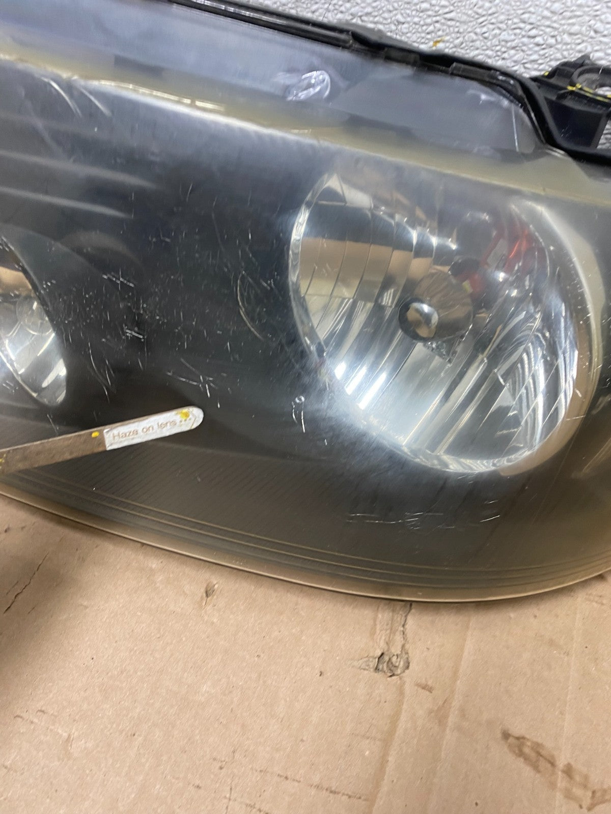 2004 to 2008 Ford F-150 F150 Left+Right Halogen Headlights U8457 DW9