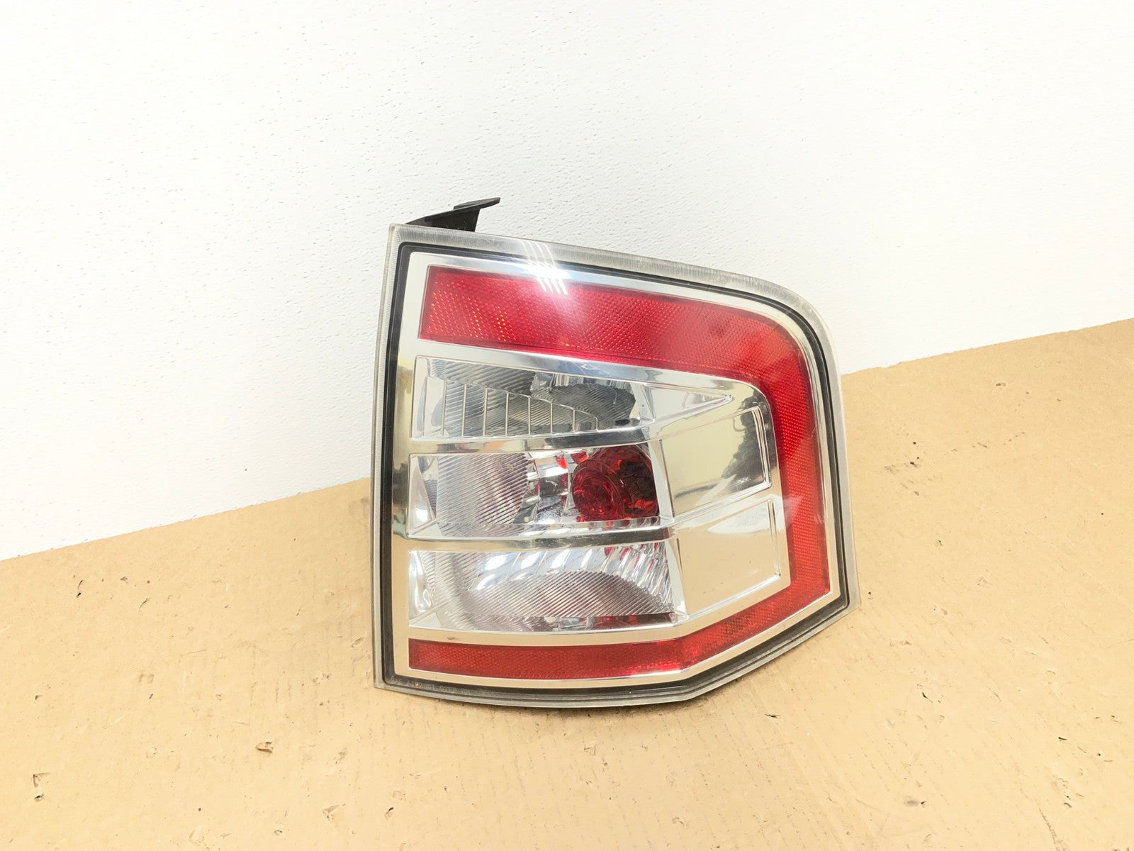 2007 to 2010 Ford Edge Tail light Right Passenger Rh Side Oem AB6560 LK0