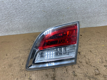 2007 2008 2009 Mazda Cx-9 Right Passenger Rh Side Inner Tail Light Oem V8501 DW0
