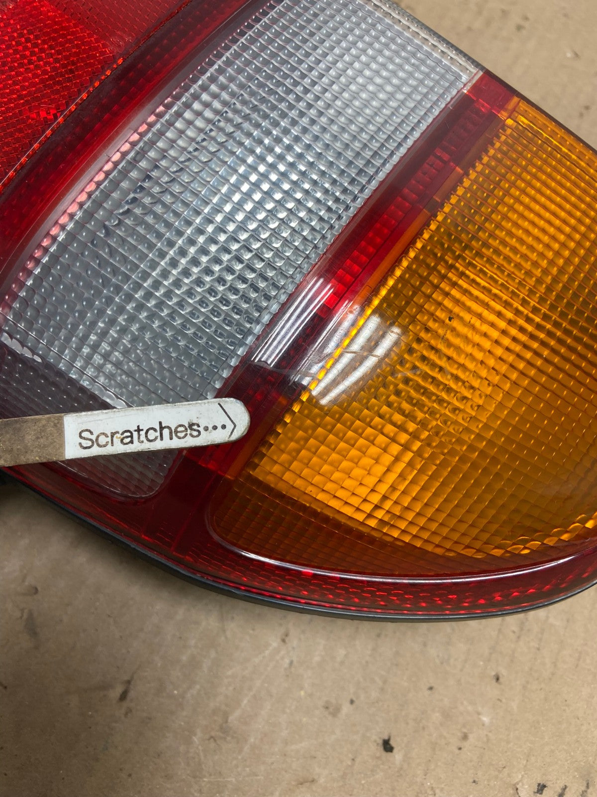 1999 to 2003 Suzuki XL-7 Vitara Passenger Right Rh Side Tail Light AE8765 LK3