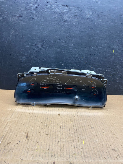 2002 to 2004 Ford F250 F350 Super Duty Speedometer Instrument Cluster N51570