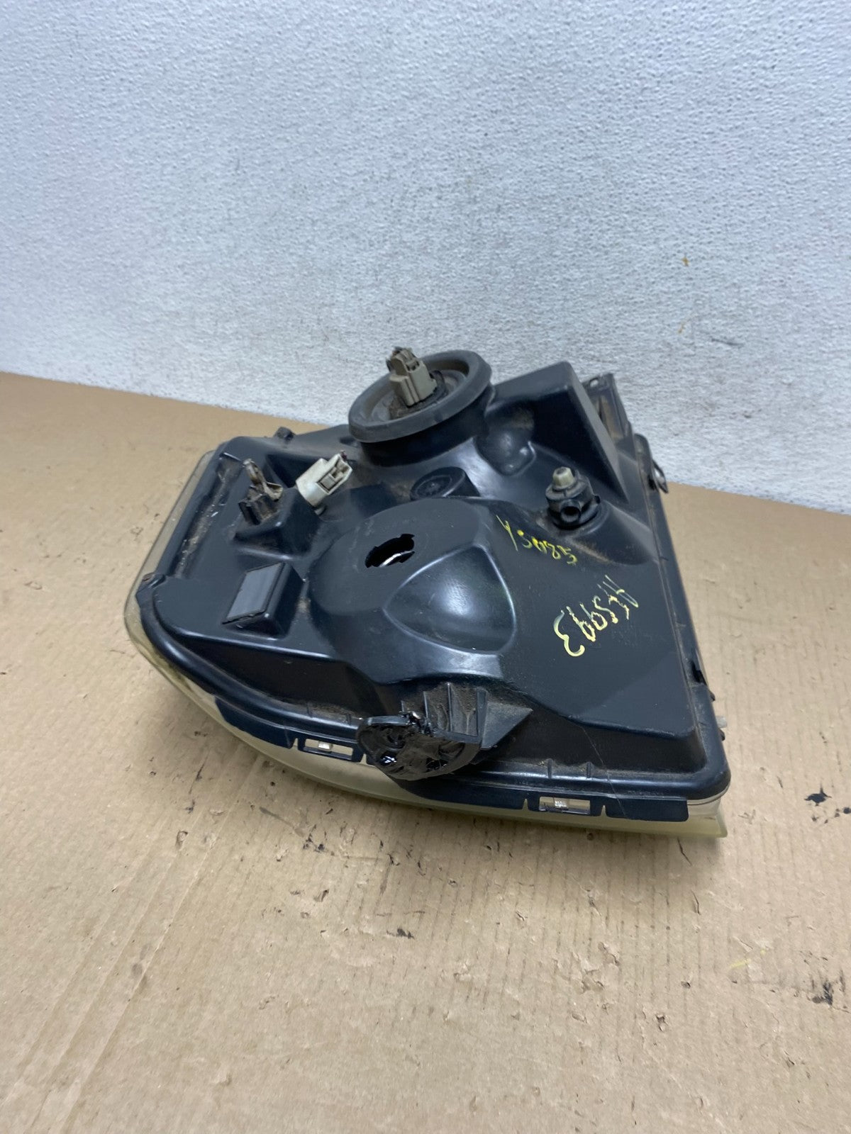 2008-2014 Ford Econoline E150 E250 E350 Right Passenger Headlight AF5993 DW7