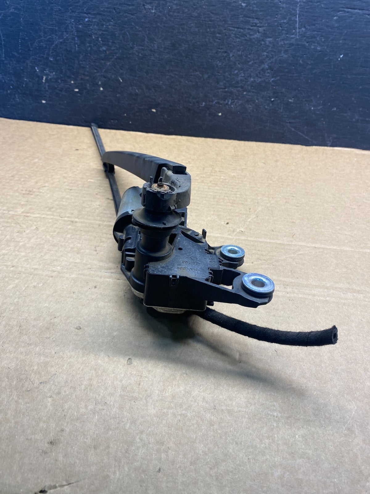 2007 to 2015 Audi Q7 Rear Windshield Washer Wiper Motor af7647 DG4