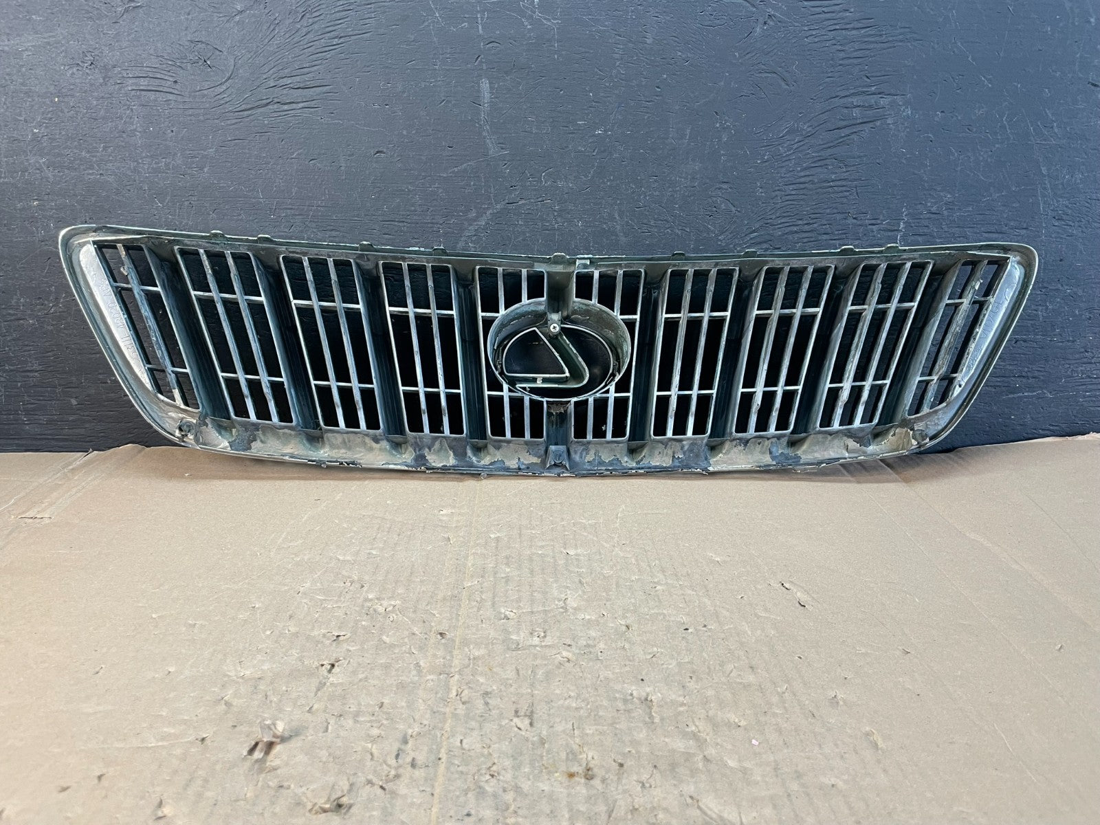 1999 to 2003 Lexus RX300 Front Upper Grill Grille AD8264 DG4
