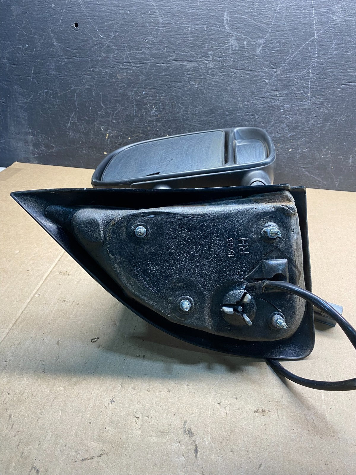 1999 to 2007 Ford F250 F350 F550 Duty Right Passenger RH Side Mirror AG3630 DW4
