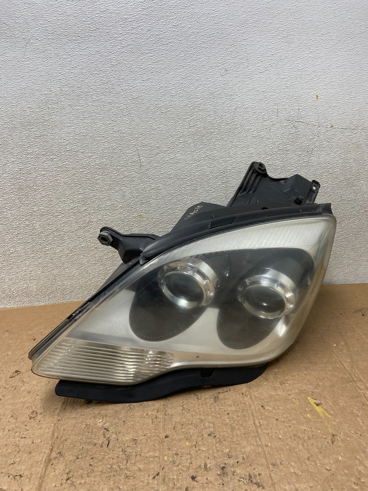 2007 to 2012 Gmc Acadia Halogen Headlight Left Driver LH Side Oem AA4210 DW0