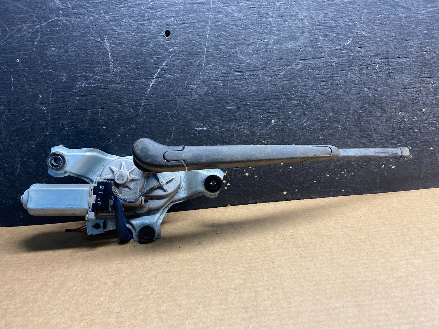 2013 - 2017 Hyundai Elantra GT Rear Glass Windshield Wiper Motor z9056 DG0