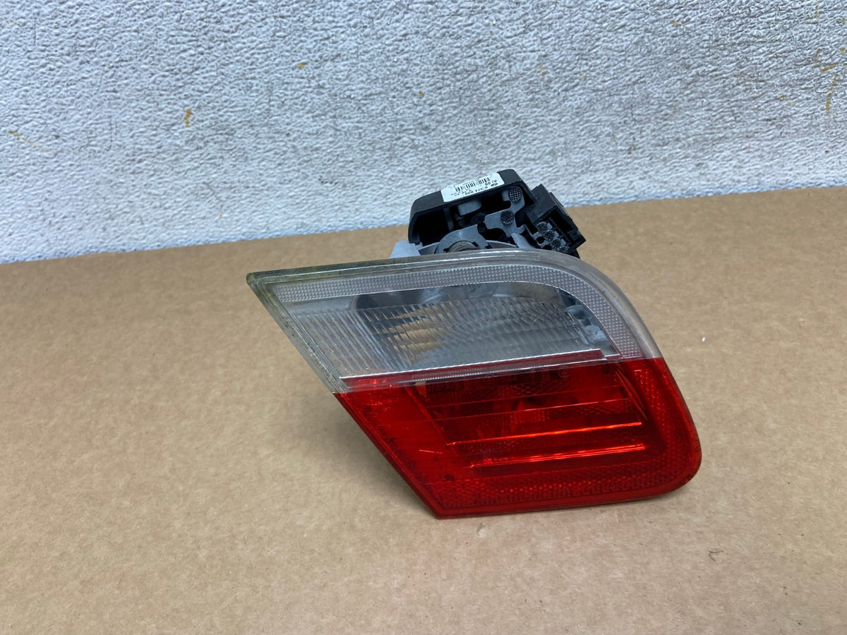 2002 - 2005 BMW 3 325i E46 Series Left Driver Side Inner Tail Light AI2569 LK0