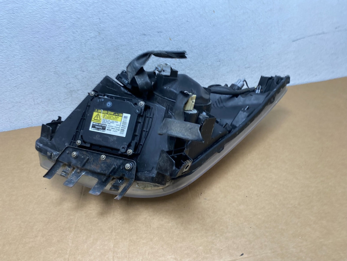 2006-2009 Toyota Prius Right Passenger Rh Side Headlight Xenon HID AD5284 DW7