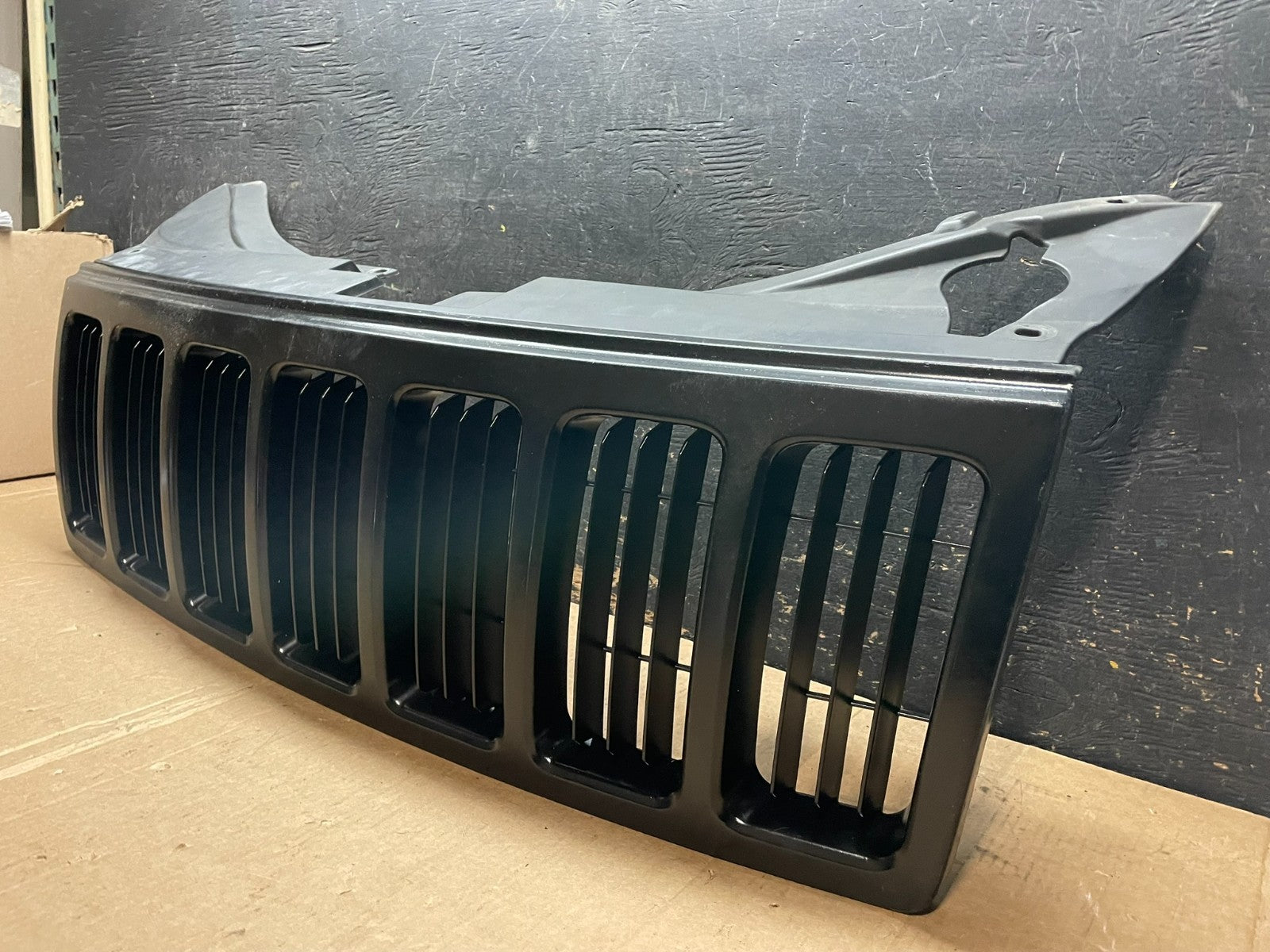 2008-2010 Jeep Grand Cherokee Front Upper Grill Grille Aftermatrket Z5793 DG2