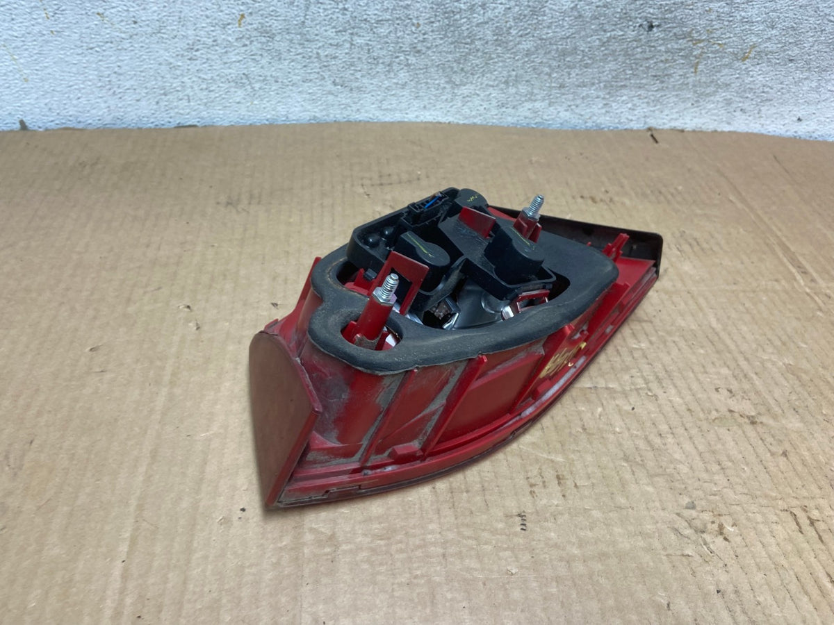2011-2014 Volkswagen Jetta Right RH Inner Trunk Tail Light AI6978 LK4