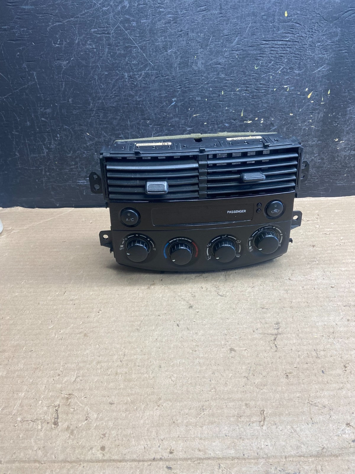 2004-2005 Toyota Sienna AC Climate Heater Temperature Control Air Vent AH5318 DG0