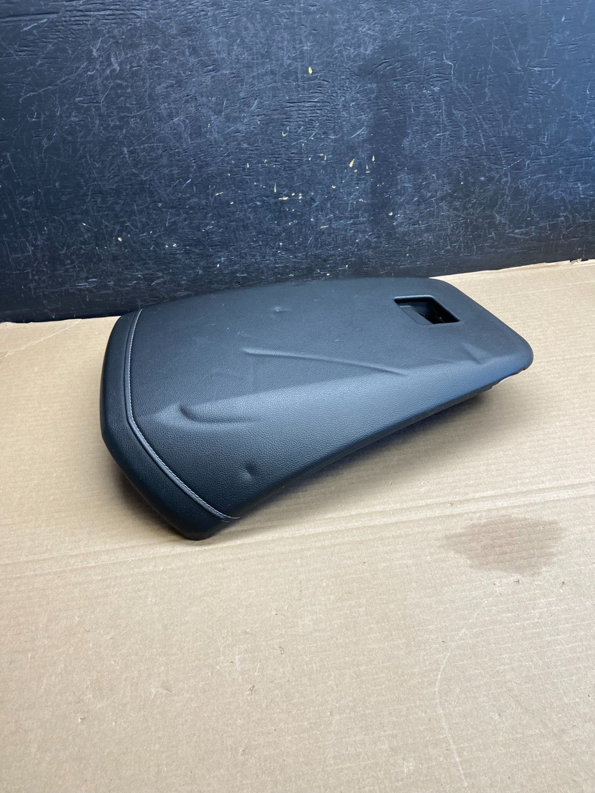 2015-2019 Suburban Upper Dash W/ Alert Windshield Display Trim Bezel AH1252 DG1