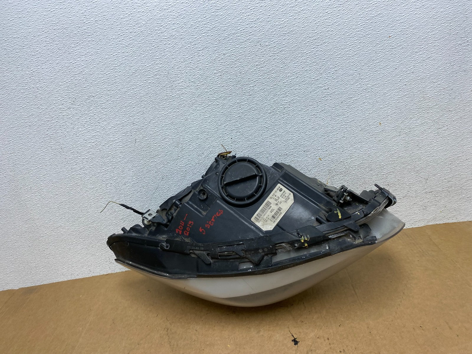 2011 2012 2013 BMW 5 F10 Right Passenger RH Halogen Headlight AE3229 DW11