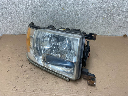 2001 to 2003 Infiniti QX4 Xenon HID Right Passenger Side Headlight OEM AB0822 DW1