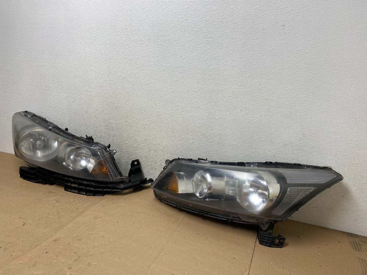 2008 to 2012 Honda Accord Sedan Left+Right Set Halogen Headlights AG4619 DW1