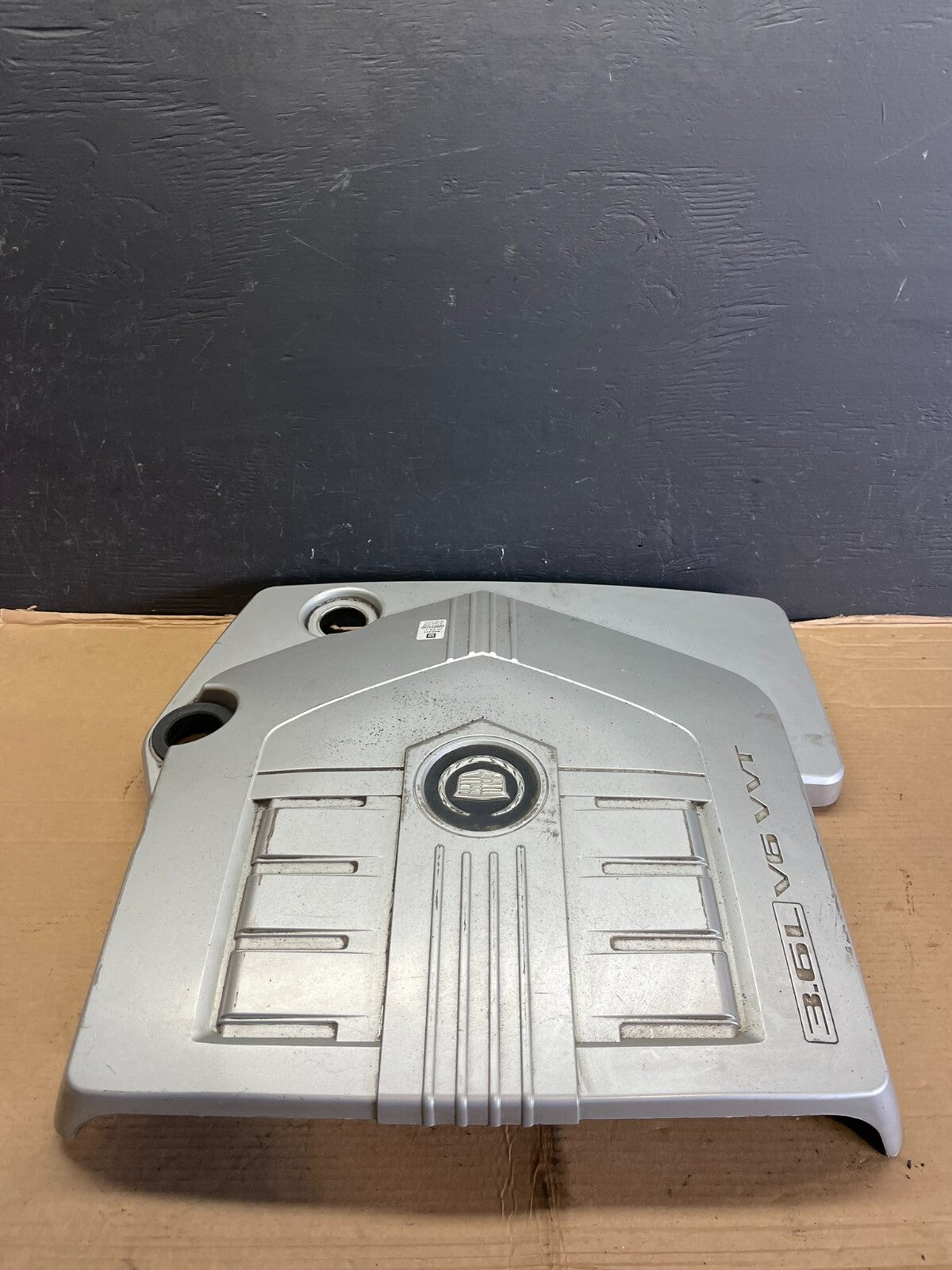 2004 to 2007  Cadillac CTS 3.6L Plastic Engine Cover Shield E4005 PS1