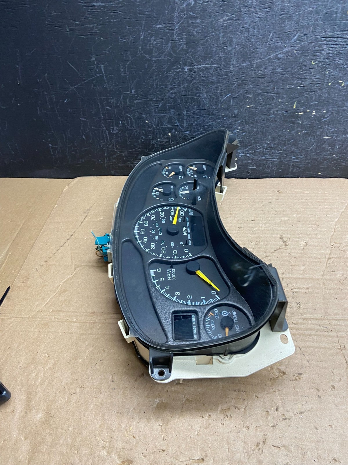 1999 to 2002 Chevrolet Silverado Sierra Cluster Gauge Speedometer ECM af2156 DG1