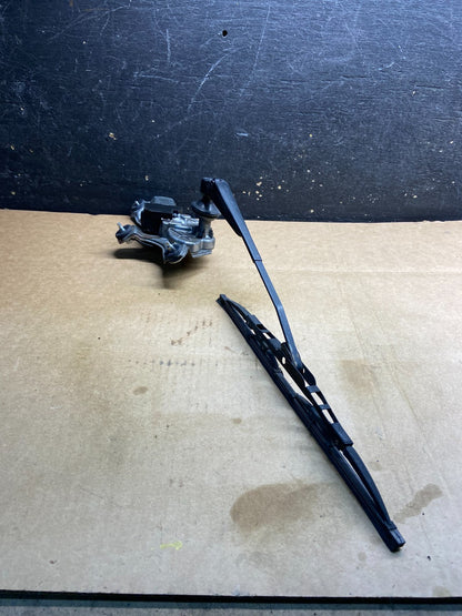 2011-2020 Toyota Sienna Rear Windshield Washer Wiper Motor y4449 DG2