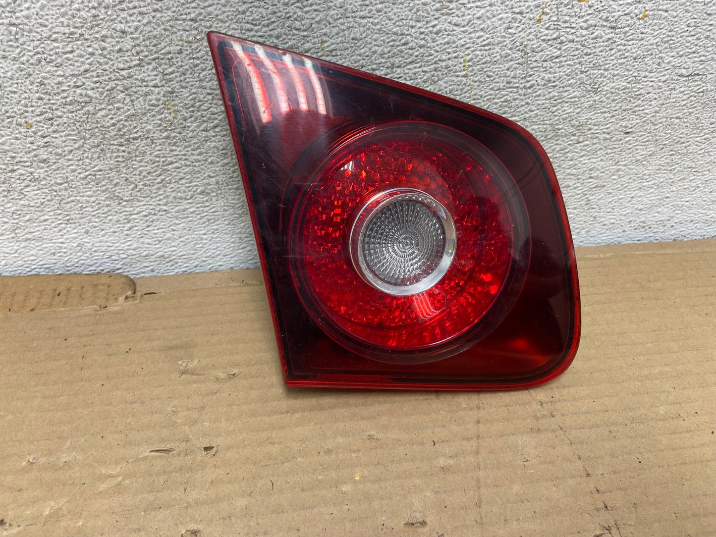 2008-2010 Volkswagen Jetta Sedan Left Driver LH Inner Tail Light AH0634 LK0