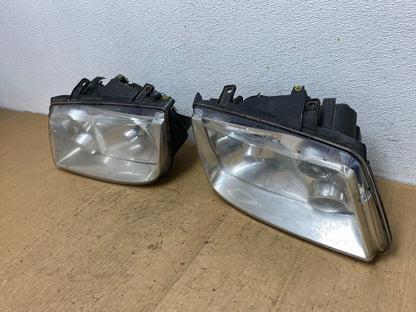 2002 to 2004 Volkswagen Jetta Left+Right Headlights AD0463 DW1