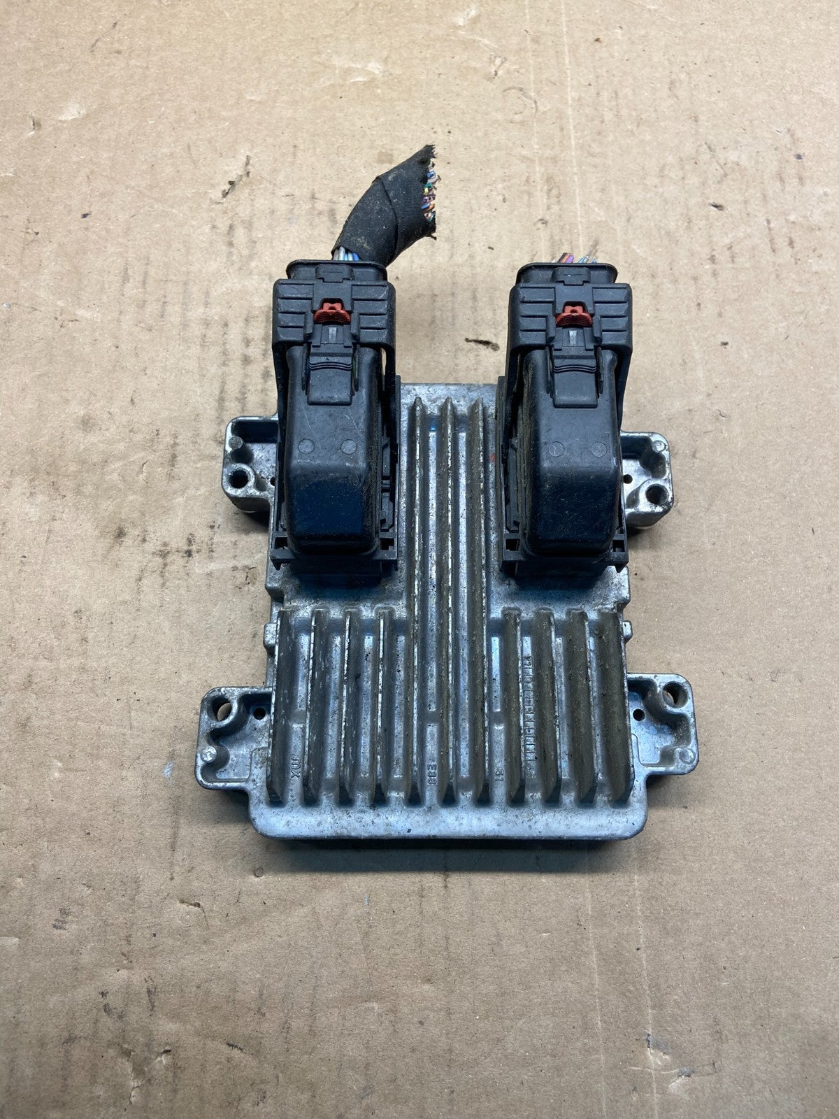 2010 to 2013 Chevrolet Silverado Yukon Engine Control Module ECM ECU af9343 DG0