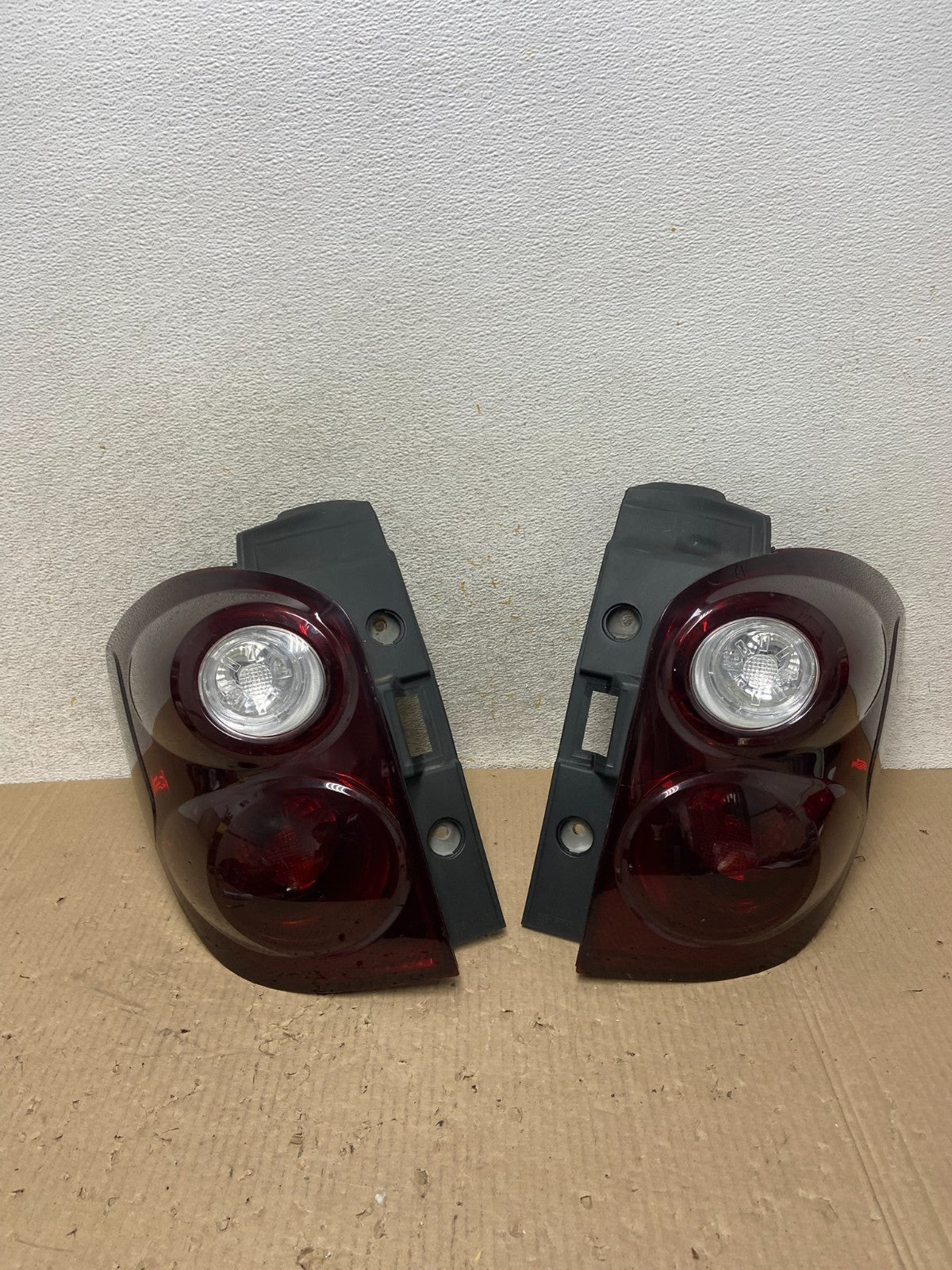 2010 to 2015 Chevrolet Equinox Left+Right Side Tail Lights AJ1828 LK0