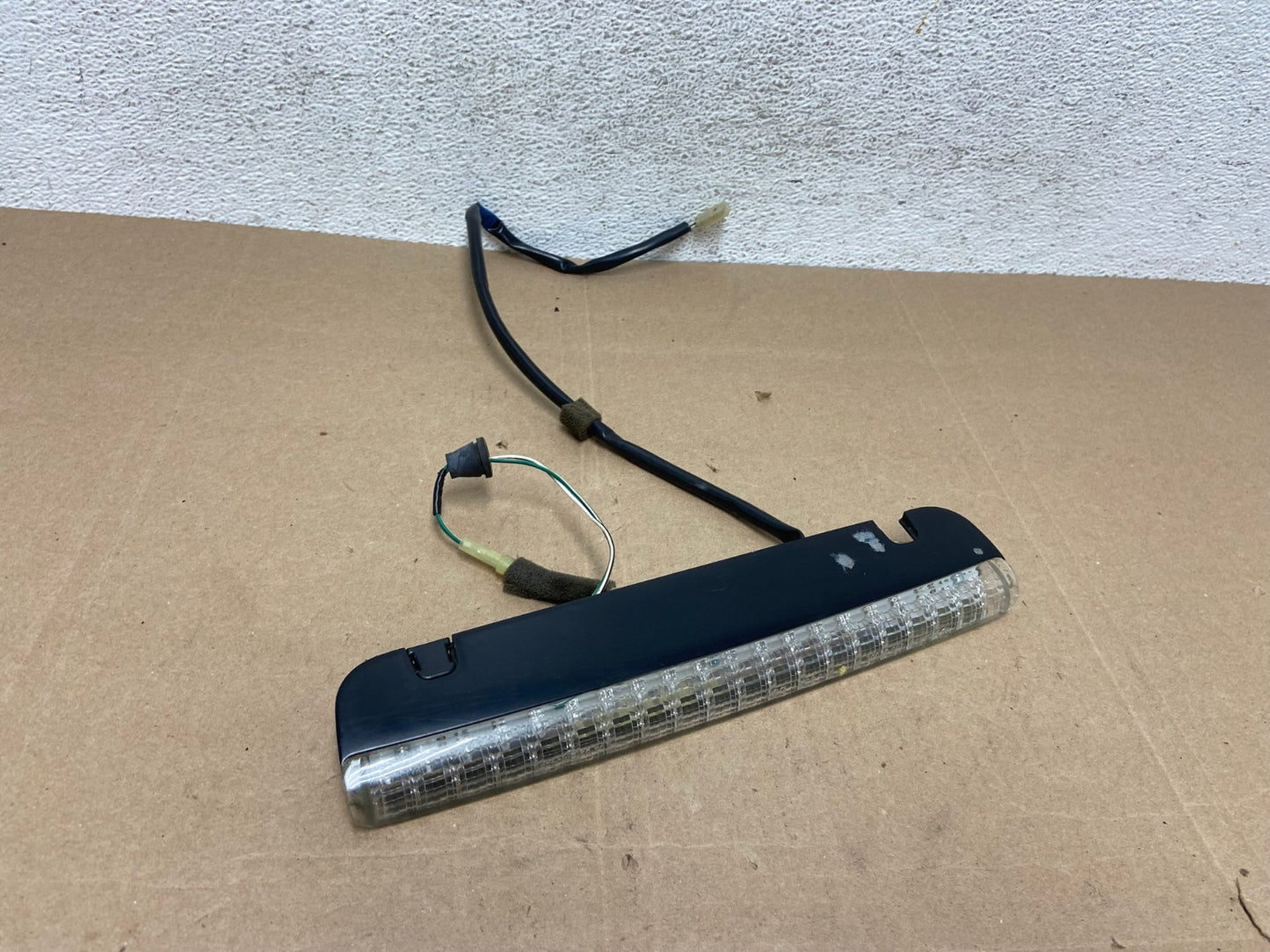 2008-2014 Subaru Tribeca Spoiler 3RD Third Brake Light 84701XA010 AE4884 LK2