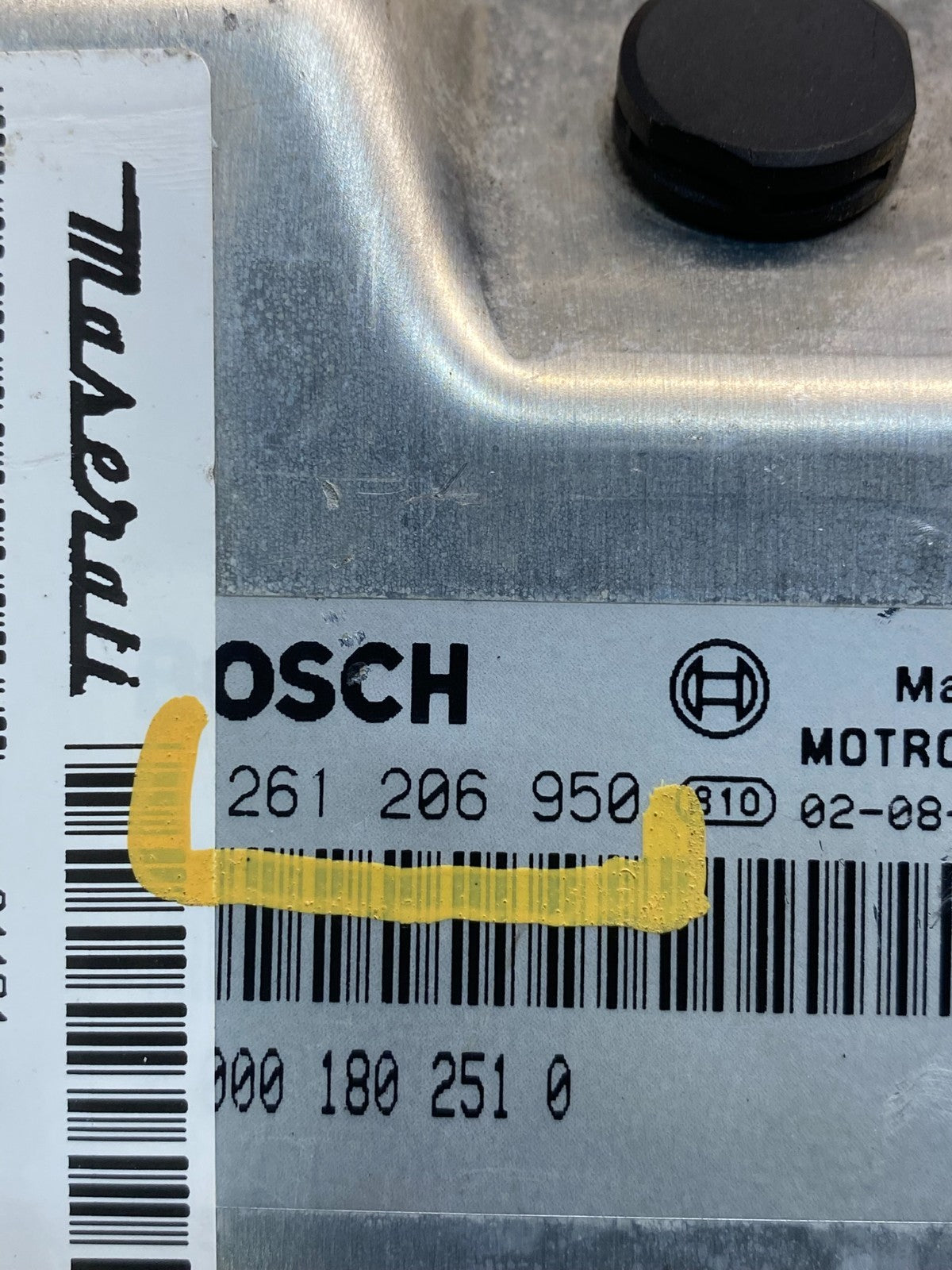 2002 to 2006 Maserati Spyder 4.2 Engine Control Module ECM 261206950 AC09622