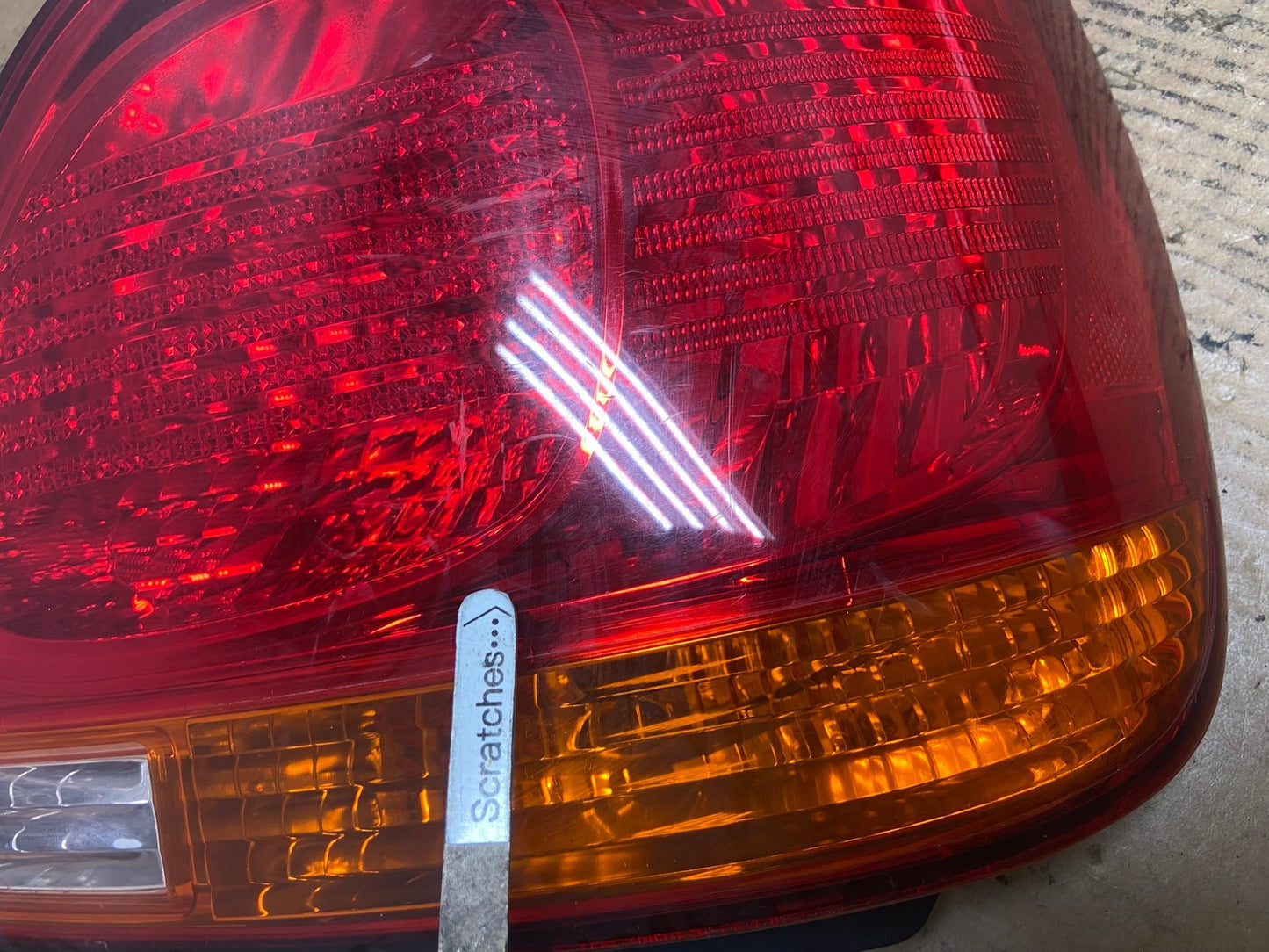 2001 - 2005 Lexus Gs300 Gs400 Gs430 Right Passenger Side Tail Light AE2874 L3