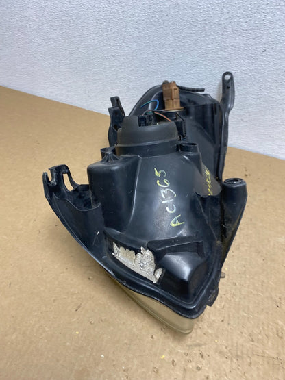 2005 - 2006 Mazda Tribute Right Passenger Rh Headlight Oem AC1365 DW8