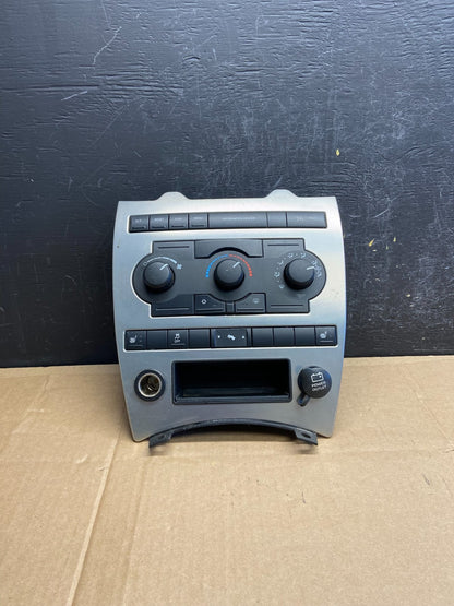 2005 to 2007 Jeep Commander Grand Cherokee A/C Climate Control Bezel AD2071 DG0